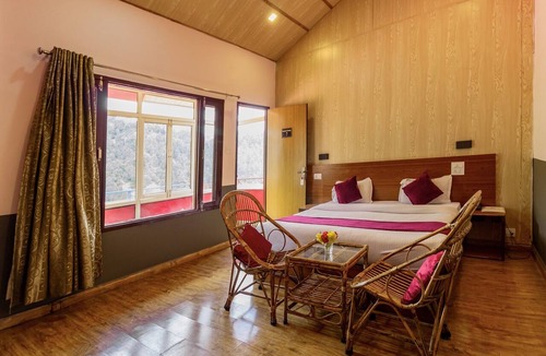Kanatal Hotel | AUREVELLE KASTURA RESORT KANATAL