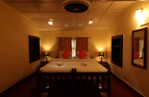 Virarajendrapet Hotel | Avadale Coorg Stag - Groups Not Allowed