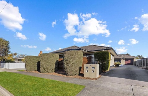 Bairnsdale House | Avalon