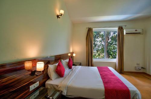 Saligao Hotel | Aveeno Resort with Swimming Pool and Jacuzzi Near Calangute and Baga