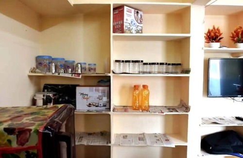 Begumpet Apartment | AVN302 - Lovely 1 Bedroom, AC, Wifi, Kitchen set