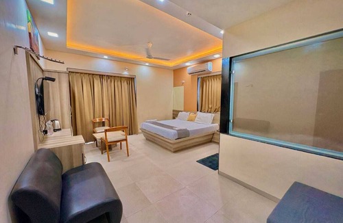 Daman Hotel | Avron Beach Resort