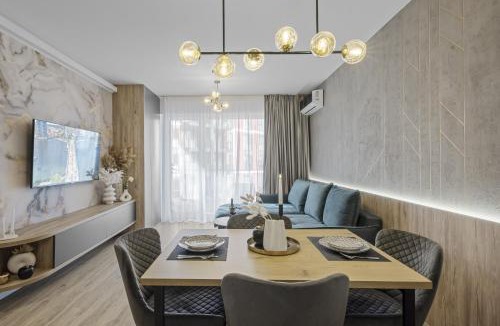 Sector 3 Apartment | Awesome Apartment Deluxe