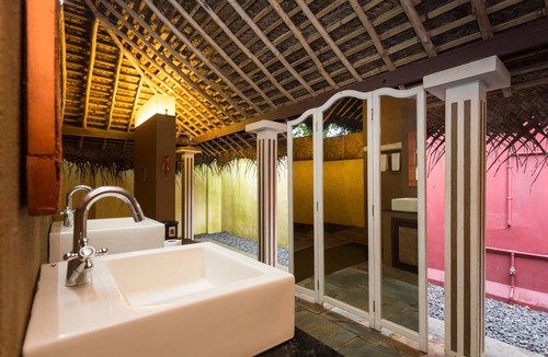 Alappuzha Hotel | Azure Tides Marari