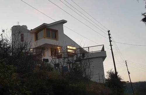 Kaul House | B&B Revaant Retreat Arin