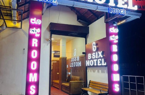 Kalasipalya Hotel | B SIX HOTEL