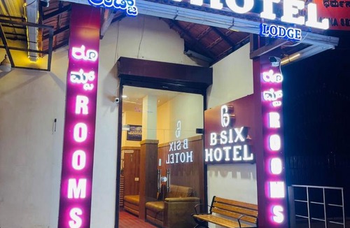 Kalasipalya Hotel | B SIX HOTEL