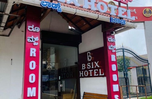 Kalasipalya Hotel | B SIX HOTEL