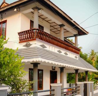 Kumarakom House | Backwater Home