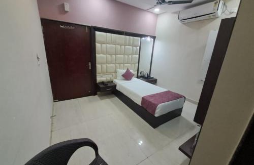 Jagdalpur Hotel | Bajaj's Karwan Inn