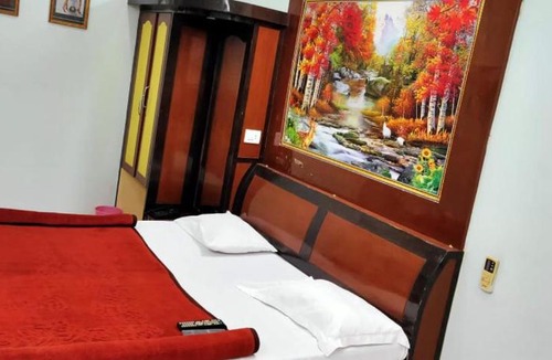 Hoshangabad House | Balaji Inn