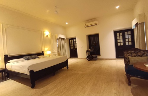 Palanpur Hotel | Balaram Palace Resort