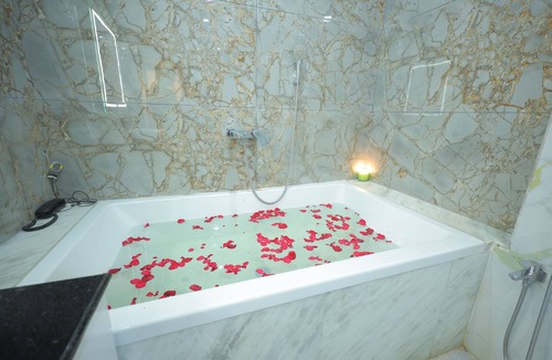 Jeypore Hotel | Balkrishna Palace