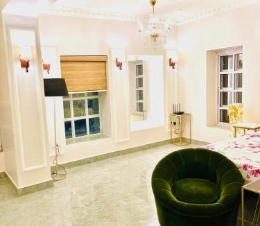 Ballygunge Apartment | Ballygunge 1000 sqft flat main road