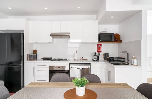 Balmain House | Balmain Garden Hideaway with BBQ