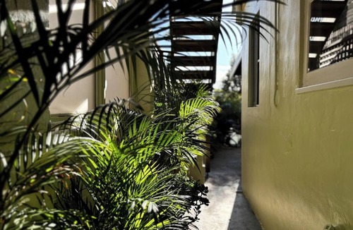Balmain Apartment | Balmain Village Retreat | Sleeps 3 | Parking | City 3kms