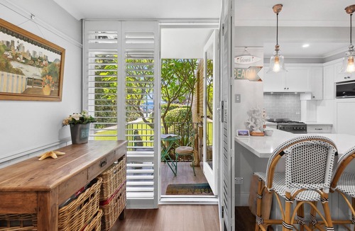 Balmoral Apartment | Balmoral Beachfront - Luxury 1 bedroom apartment (King or 2 Long Single beds)