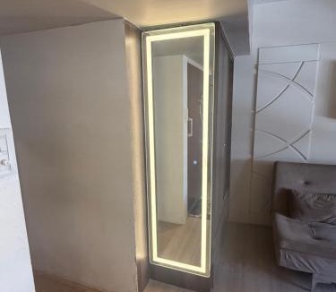 Bandra West Apartment | Bandra’s Prime luxurious 2 BHK