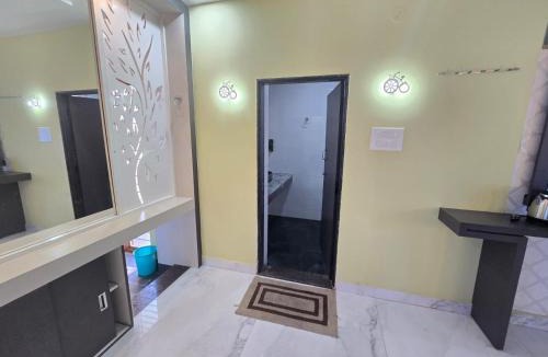 Srikalahasti Hotel | Bangalore Residency, Srikalahasti