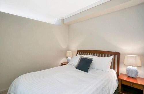 Cremorne Apartment | BAR09- 1 bedroom unit In Heart of Cremorne