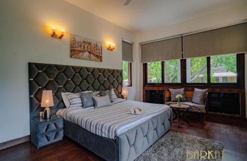 Dwarka Villa | Barkat Luxury Pool Farmhouse 4BHK Party Villa Delhi
