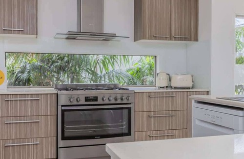 Kingscliff House | Barrels