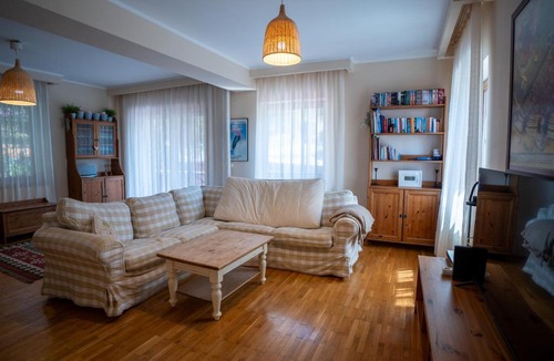 Poiana Brasov Apartment | Barrique Poiana 31 - At the slope base - Breakfast Delivered & Minibar