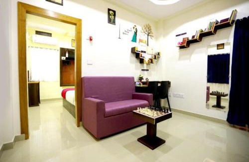 Nedumbassery Apartment | Base9 Family Lounge -Cochin Airport