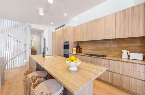 Burleigh Heads Villa | Bask at Burleigh Summ