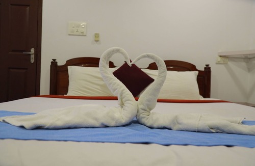 Mararikulam Bed & Breakfast | Beach side rooms in marari beach