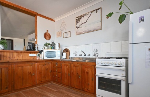 Flinders Ranges and Outback House | Beachfront Bliss with Stunning Eyre Peninsula Views