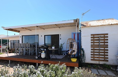 Flinders Ranges and Outback House | Beachfront Bliss with Stunning Eyre Peninsula Views