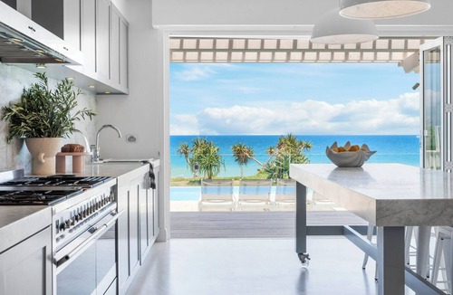 Coffs Harbour House | Beachfront Escapes ~ Luxury Beach Mansion