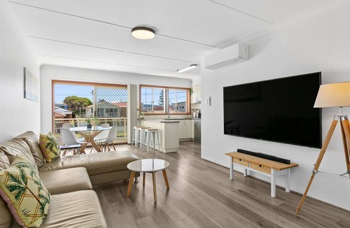 Warilla Apartment | Beachside Nook @ Warilla - Next to Warilla Beach