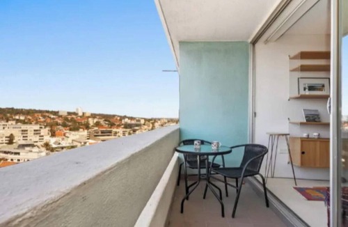 Manly Apartment | Beachside Paradise - Ocean Views, Central Position