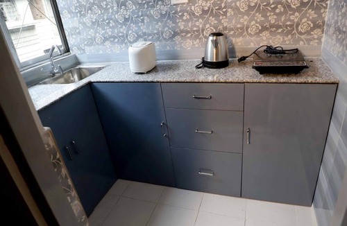 Dharmatala Apartment | Beautiful 1-bedroom 1 bathroom apartment in Downtown Kolkata