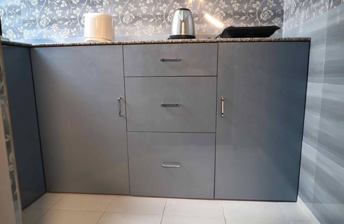 Dharmatala Apartment | Beautiful 1-bedroom 1 bathroom apartment in Downtown Kolkata