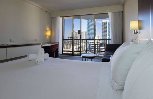 Surfers Paradise Apartment | Beautiful Apartment on the Gold Coast