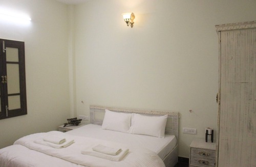 Varanasi Bed & Breakfast | BED AND BREAKFAST IN CITY OF GODS