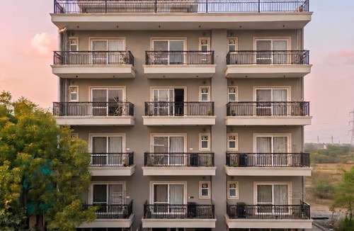 Sector 39 Hotel | Bedchambers Aparthotel Near Medanta Hospital,Gurugram