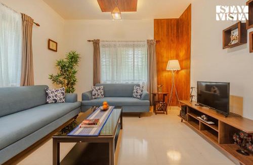 Varchi Ali Villa | Belas Palmeiras by VEO - Part of StayVista with Pool & Bonfire