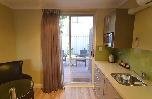 Bentley Hotel | Bentley Motel