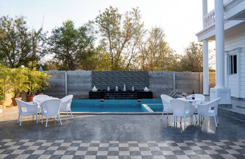 Chevella Villa | Berlin Villa 6BR Farm Private Pool by Homeyhuts