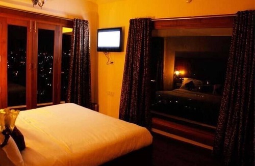 Thalayathimund Hotel | Berry Hills Resort