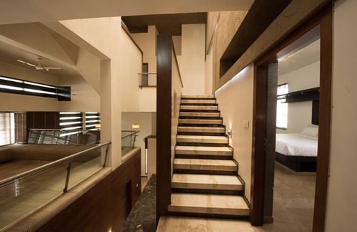 Yeshwanthpur House | Best for family including kids, luxury high end bunglow