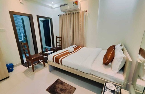 Bhowanipore Hotel | Best Inn By BookMeriHotel