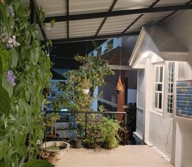 Kochi House | Bethesda Inn