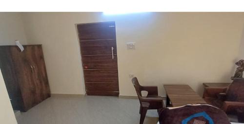 Lal Tappar House | Bhartiya Sankriti Home Stay