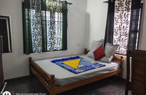 Kottathara Apartment | Bhasuri NON-AC Villa with Kitchen