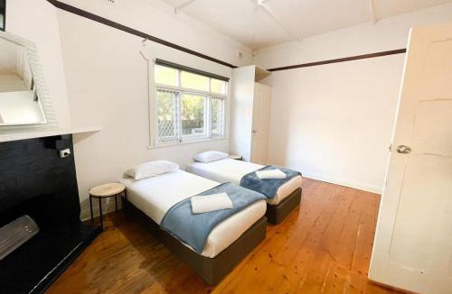 Westbourne Park House | big group house Westbourne park